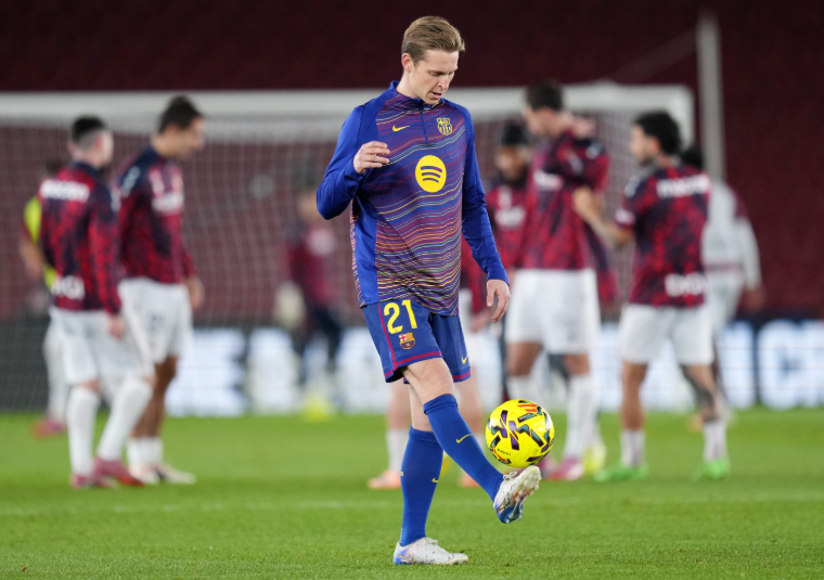 Pedri Injury: Barcelona's De Jong Poised for Crucial Starting Role Against Villarreal