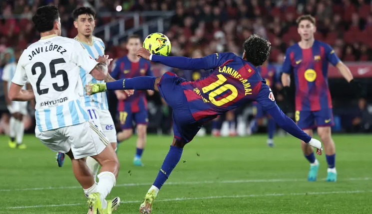 Player from Another Galaxy' - Stunned Oviedo Boss Hails Barca Wonderkid Yamal After Masterclass