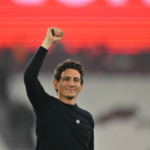 ANDREWS SIGNS EIGHT-YEAR DEAL! Brentford hand rookie boss contract until 2032 after stunning Prem rise