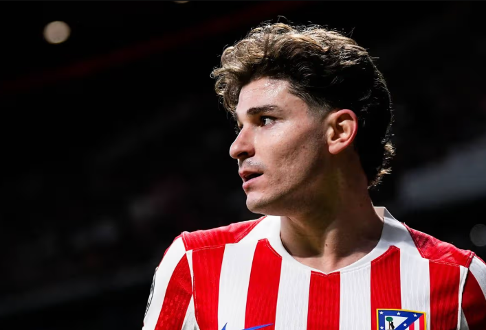 Arsenal's Alvarez Ambition Hits Snag as Barca Preference Emerges; Boss Jokes Over Gabriel 'Swap'