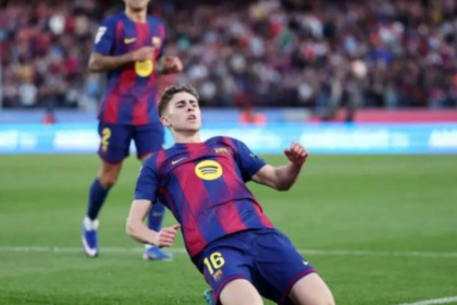 FLICK'S MEN BACK ON TOP AS BARCA CRUISE PAST LEVANTE