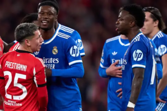 GOV PROBE: VINNY RACE ROW ROCKS BENFICA