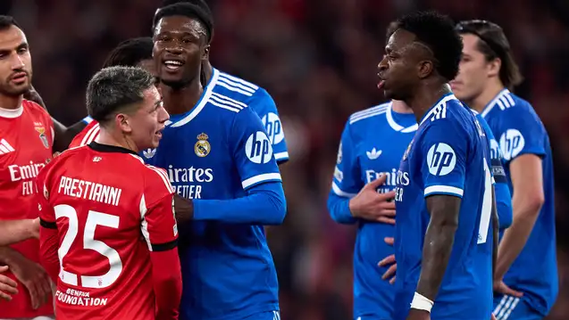 GOV PROBE: VINNY RACE ROW ROCKS BENFICA